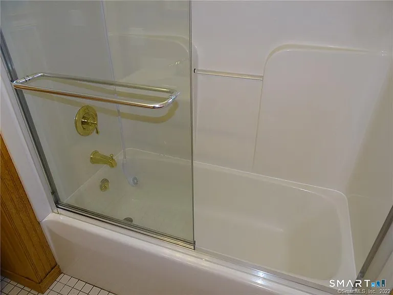 15 Bayshore Dr — Photo 19