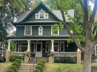 957 Lincoln Ave, Saint Paul, MN 55105