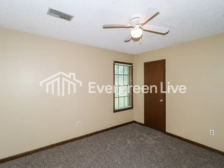 2822 Baywood Dr — Photo 9
