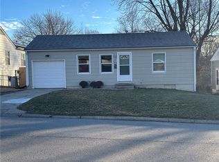 1319 S Crane St, Independence, MO 64055