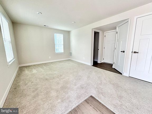 4th image of 547 Lewes Landing Rd