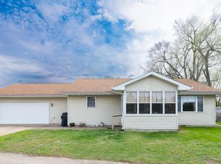 411 Woodland St, Pekin, IL 61554