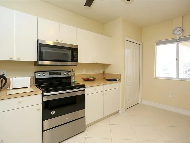 7819 Regal Heron Cir #201 — Photo 12