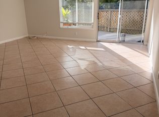 5455 8th St, Carpinteria, CA 93013