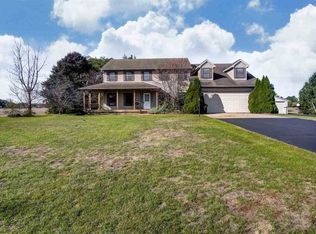 11047 Jackman Rd, Temperance, MI 48182