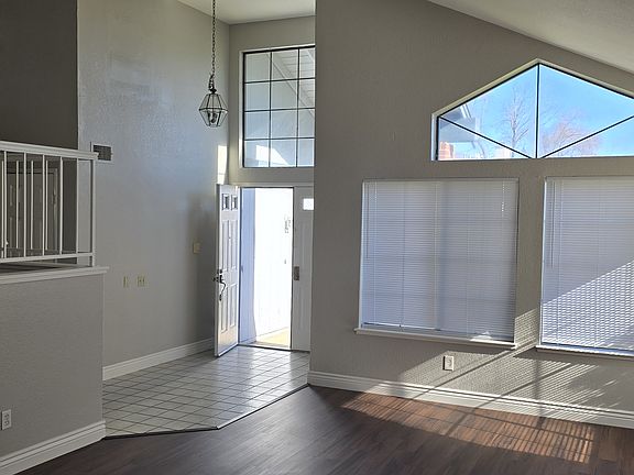 3rd image of 8160 Lakespring Way
