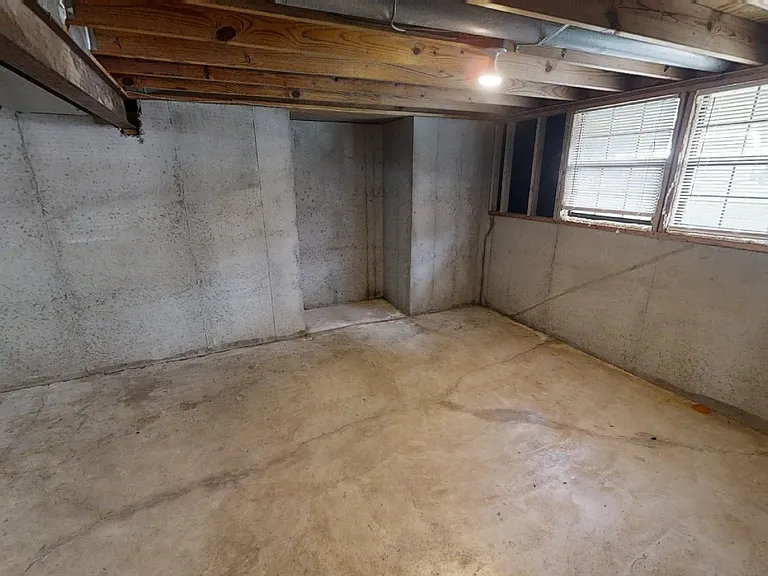 11124 N Harrison St — Photo 23