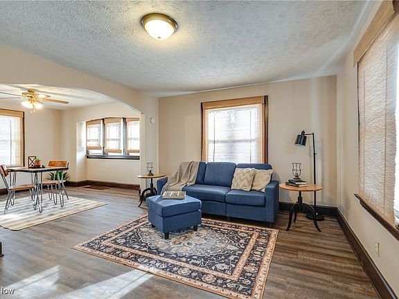 4th image of 1353 Gorge Blvd