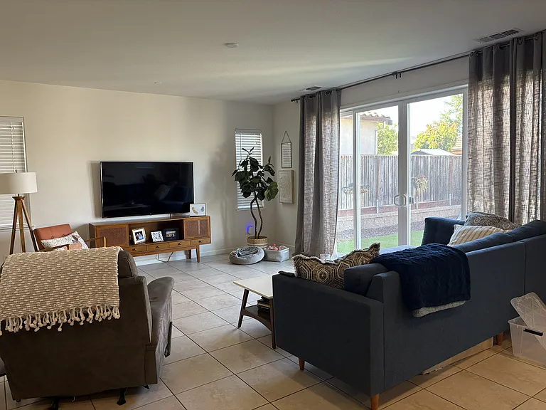 1081 Viognier Way — Photo 5