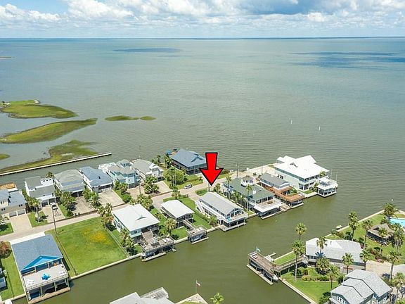 3rd image of 3711 Nueces Dr