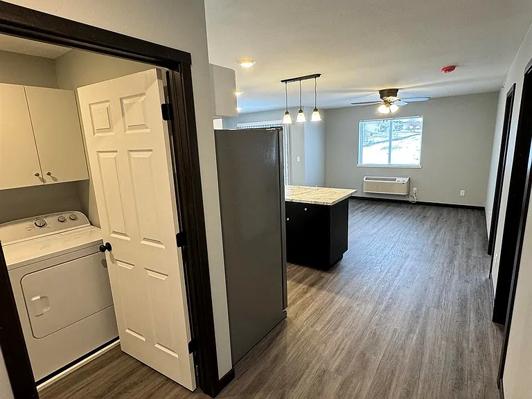 7758 Adrina Dr — Photo 27