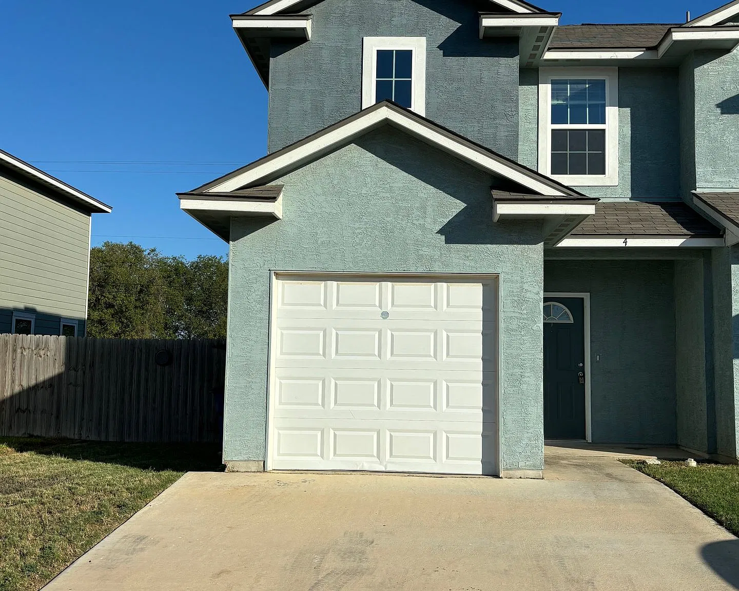 Townhome is your home at the Retreat at Retama, Selma Texas — Photo 4