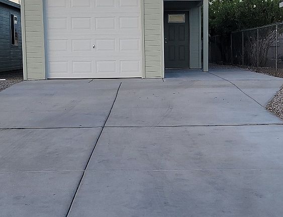 2nd image of 1490 Tonto Dr