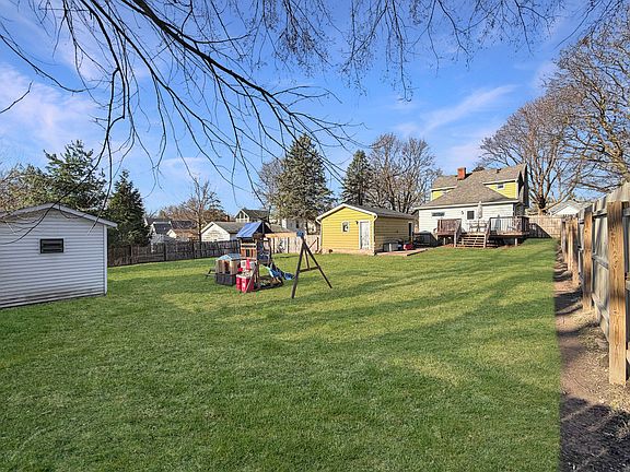 4th image of 319 N Foley Ave