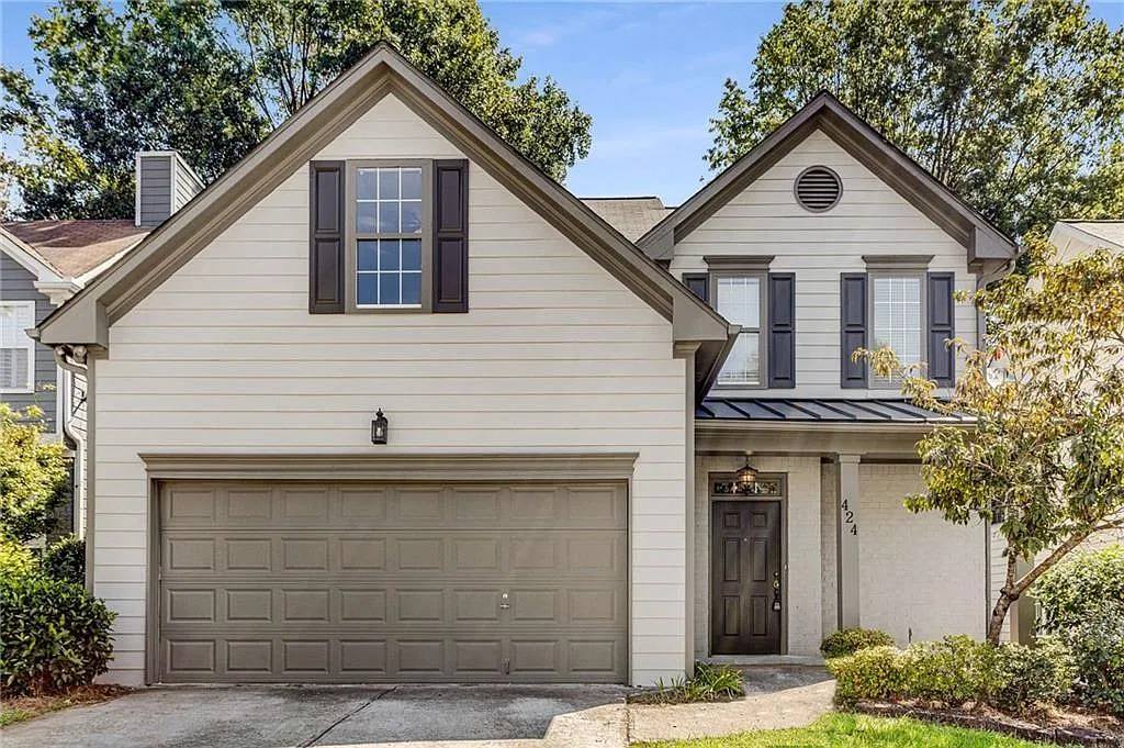 3 bed, 2.5 bath, 1488 sqft, $2,600 — Photo 1