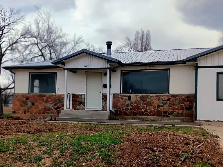 507 S Chestnut St — Photo 1
