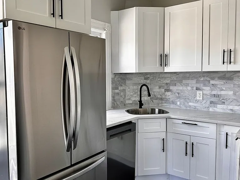 25 Brighton St #3 — Photo 2