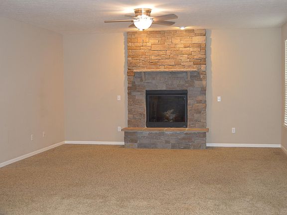 4th image of 4485 Grace Ct