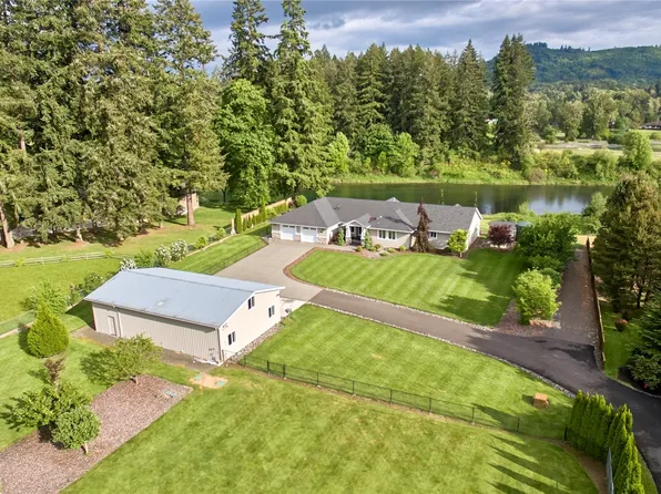 2697 Lewis River Road, Woodland, WA 98674