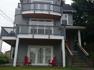 325 N 74th St, Seattle, WA 98103