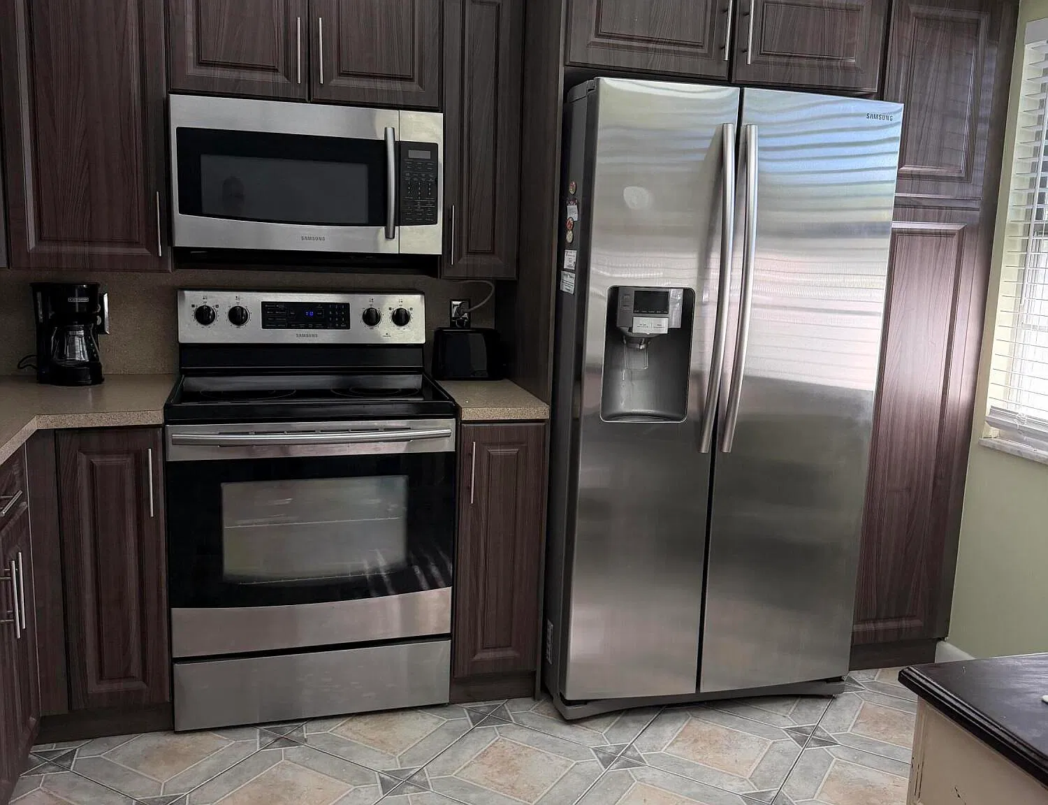 2 bed, 2.0 bath, 1156 sqft, $2,500 — Photo 2