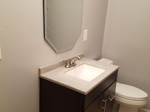 3rd image of 1214 Woodbridge Dr