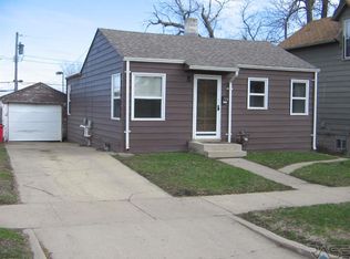 1412 W Sioux St, Sioux Falls, SD 57104