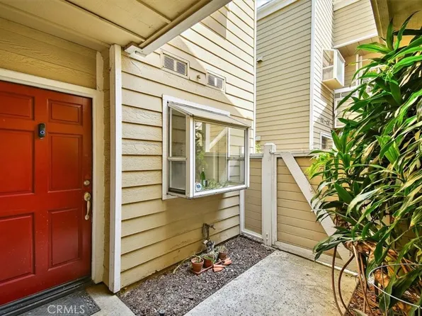 3660 S Bear St #34, Santa Ana, CA 92704