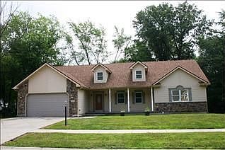 1st image of 803 Oakwood Dr