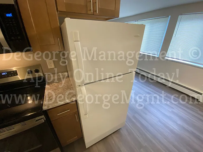 Avalon Apartments — Photo 30