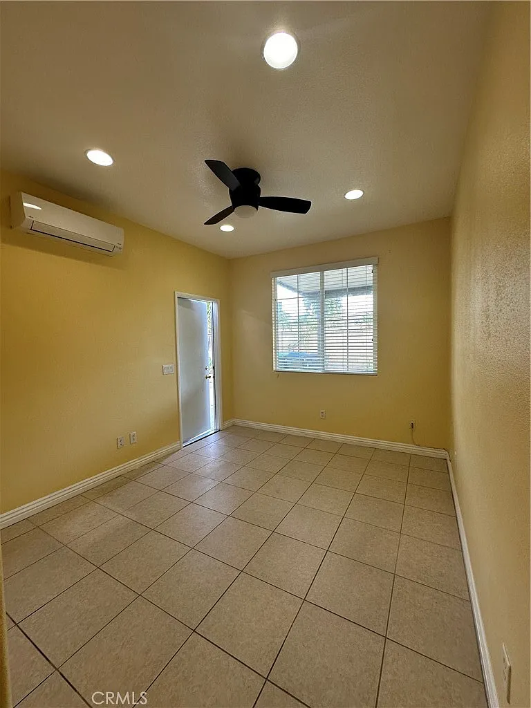 1 bed, 400 sqft, $1,650 — Photo 3
