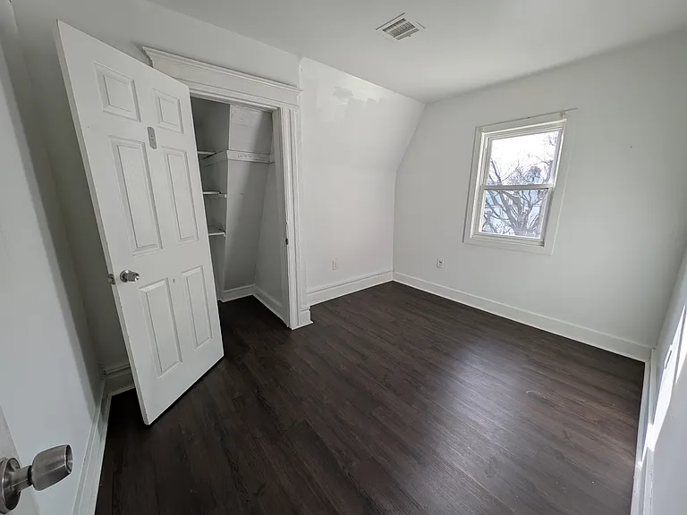 166 N 12th St #3 — Photo 14