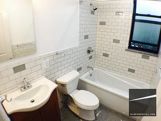 Rented by Highline Residential | media 28