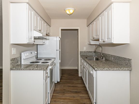 2nd image of 1251 Fulton Ave #1X1