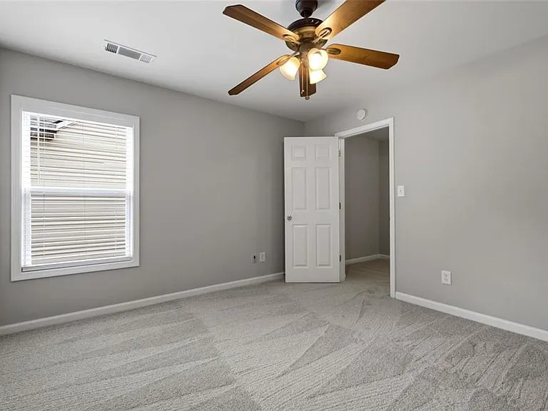 2531 Fieldview Way — Photo 35