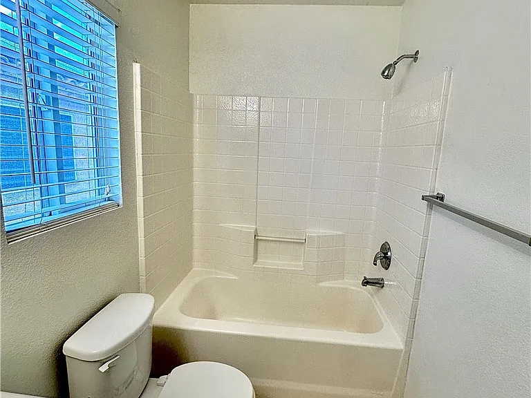 10232 Grecian Laurel Ct — Photo 19