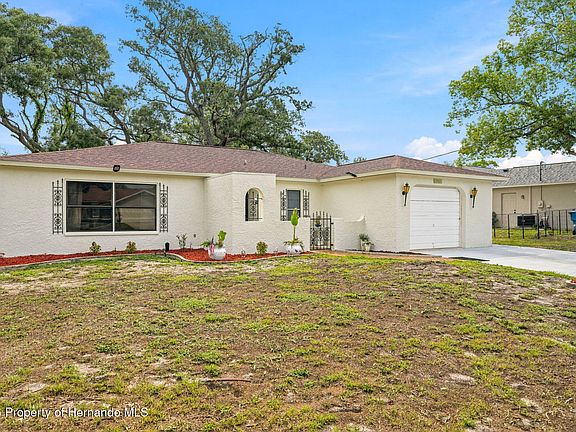 2nd image of 5431 Alderwood St