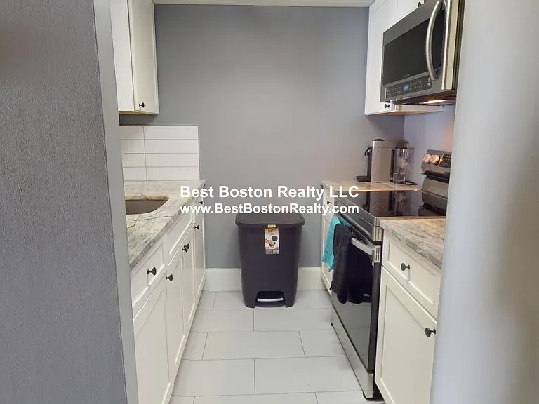 65 Webster St #201 — Photo 3