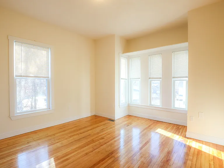 29-33 Highland Ave #3 — Photo 10