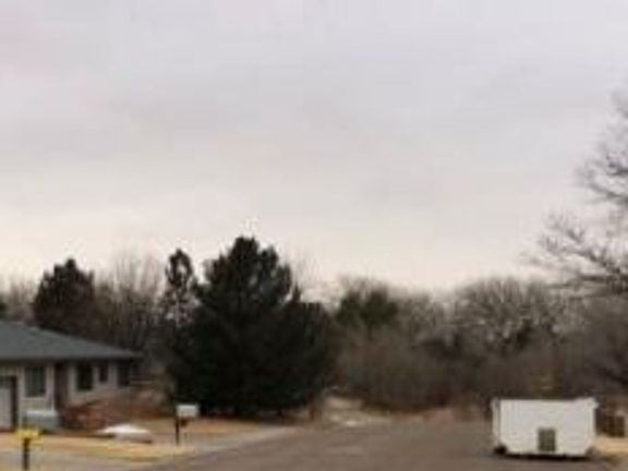 Exterior Neighborhood (street photo)