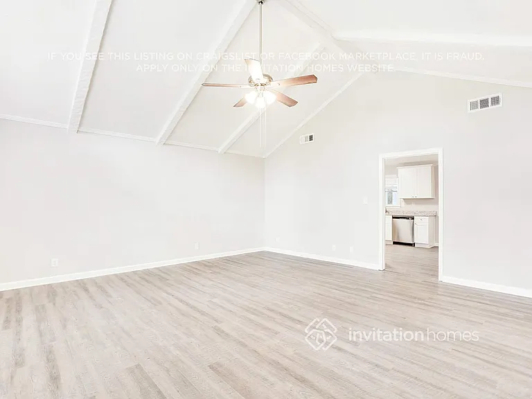 4453 Vernon St NW — Photo 8