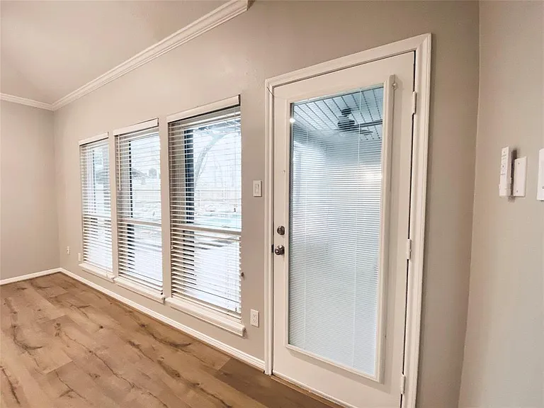 39 Silent Brook Pl — Photo 37