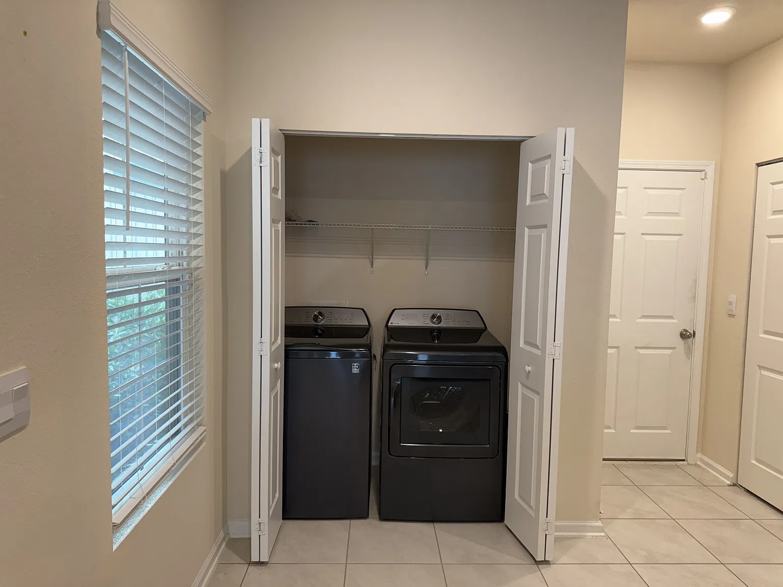 967 Observatory Parkway - 1 - 1 — Photo 2