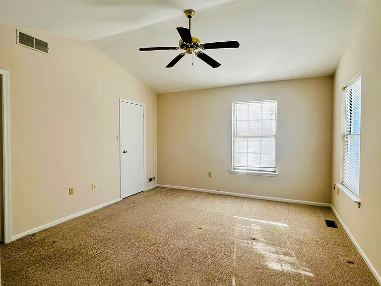 309 Stonebridge Blvd — Photo 11