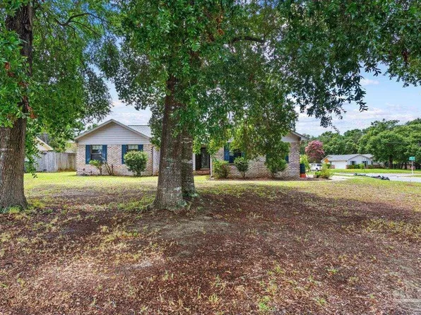 7967 Briaroak Dr, Pensacola, FL 32514