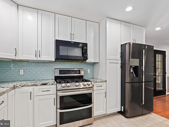3rd image of 2203 Jib Ln