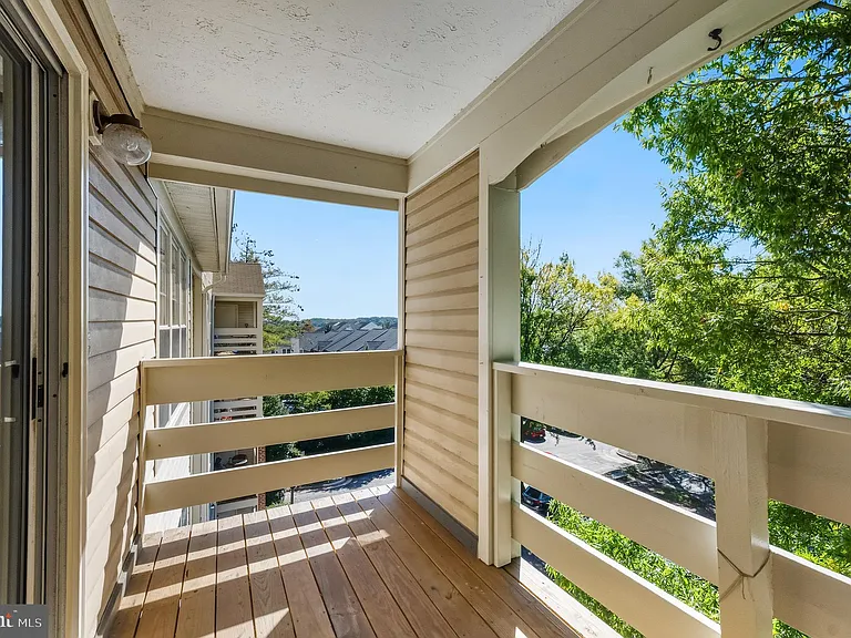 240 S Reynolds St #411 — Photo 24