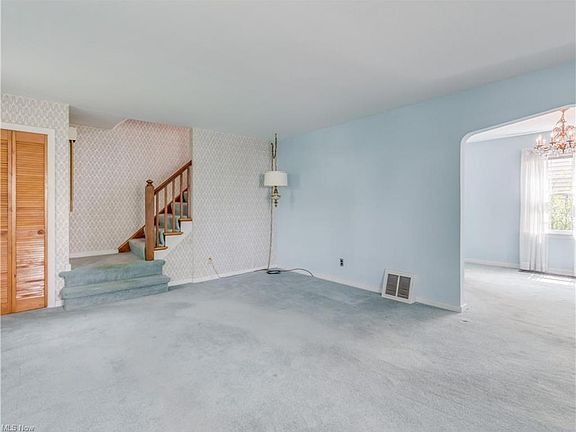 5th image of 1559 Oakwood Ave