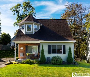 15 Robinson St, Silver Creek, NY, 14136