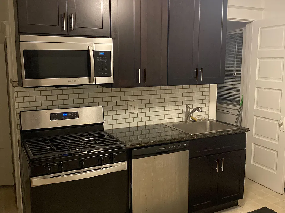 135 N Brainard St #131